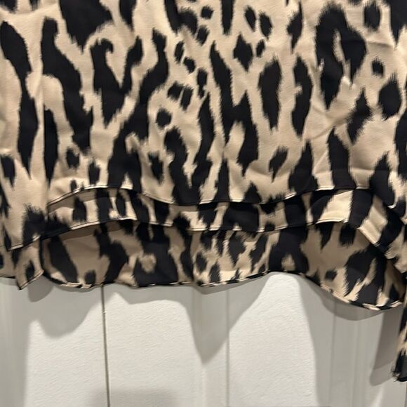 Parker Black & Tan Leopard Print Blouse, Size Medium - Picture 3 of 9